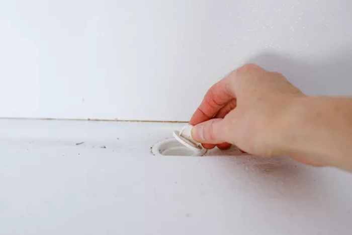 Loại Bỏ Các Nút Cắm Thoát Nước
