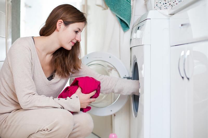Sai Lầm Nghĩ Giặt Ít Sẽ Tiết Kiệm
