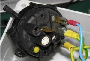 Lỗi E18 Trong Máy Giặt Siemens