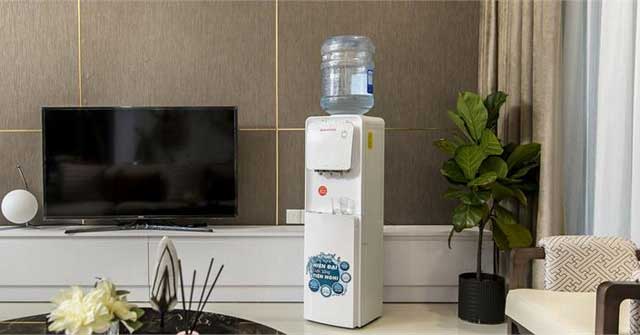 Những Lưu Ý Bạn Nên Biết Khi Sử Dụng Cây Nước Nóng Lạnh Những Lưu Ý Bạn Nên Biết Khi Sử Dụng Cây Nước Nóng Lạnh