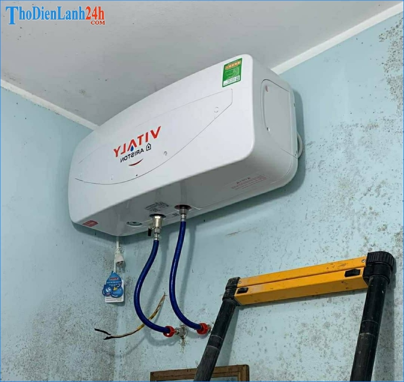 Sử Dụng Máy Nước Nóng An Toàn Và Tiết Kiệm Điện Năng Sử Dụng Máy Nước Nóng An Toàn Và Tiết Kiệm Điện Năng