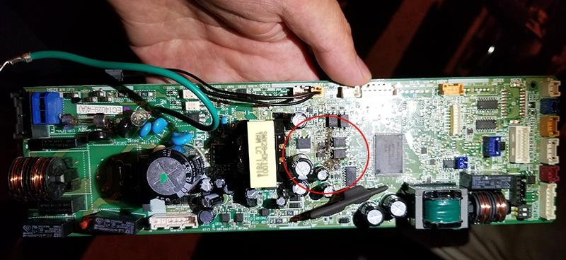 Remote Máy Lạnh Bị Đứt Mạch Dẫn Điện Remote Máy Lạnh Bị Đứt Mạch Dẫn Điện