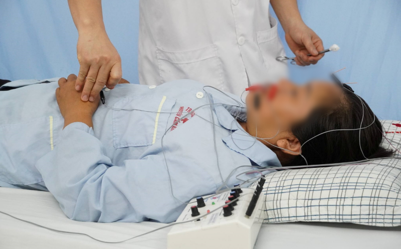 Bị Liệt Mặt Do Nhiễm Lạnh Bị Liệt Mặt Do Nhiễm Lạnh