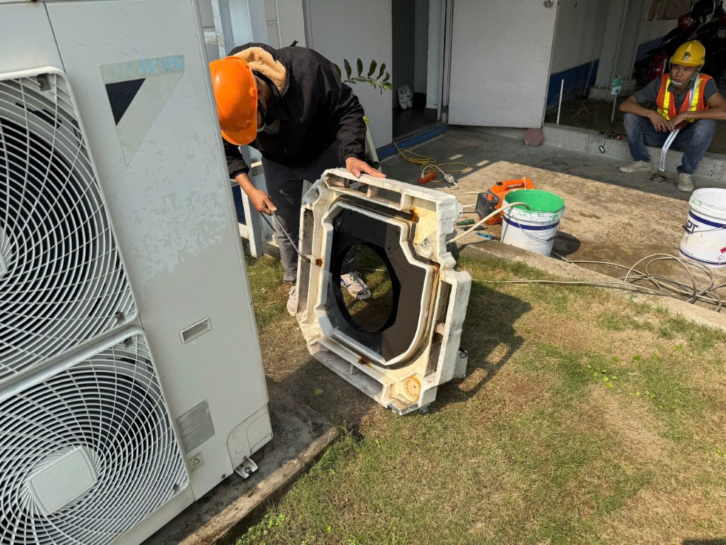 Gọi Ngay Cho Thợ Thực Thụ Tại Hà Đông