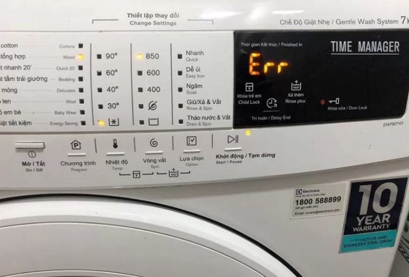 Lỗi Err Máy Giặt Electrolux Là Gì? Biểu Hiện Khi Gặp Lỗi Lỗi Err Máy Giặt Electrolux Là Gì? Biểu Hiện Khi Gặp Lỗi