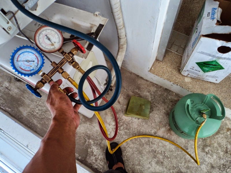 Điều Hòa Bị Rò Rỉ Gas