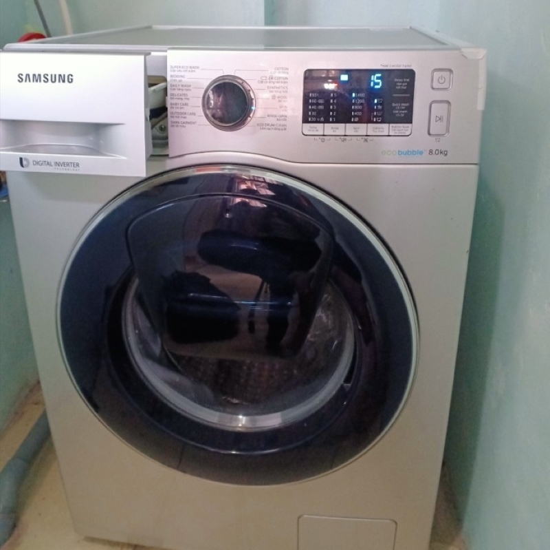 Đội Ngũ Kỹ Thuật Viên Sửa Chữa Máy Giặt