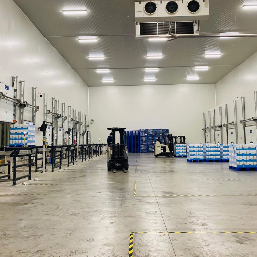 Hiểu Rõ Tầm Quan Trọng Của Vật Liệu Chống Trượt Sàn Kho Lạnh